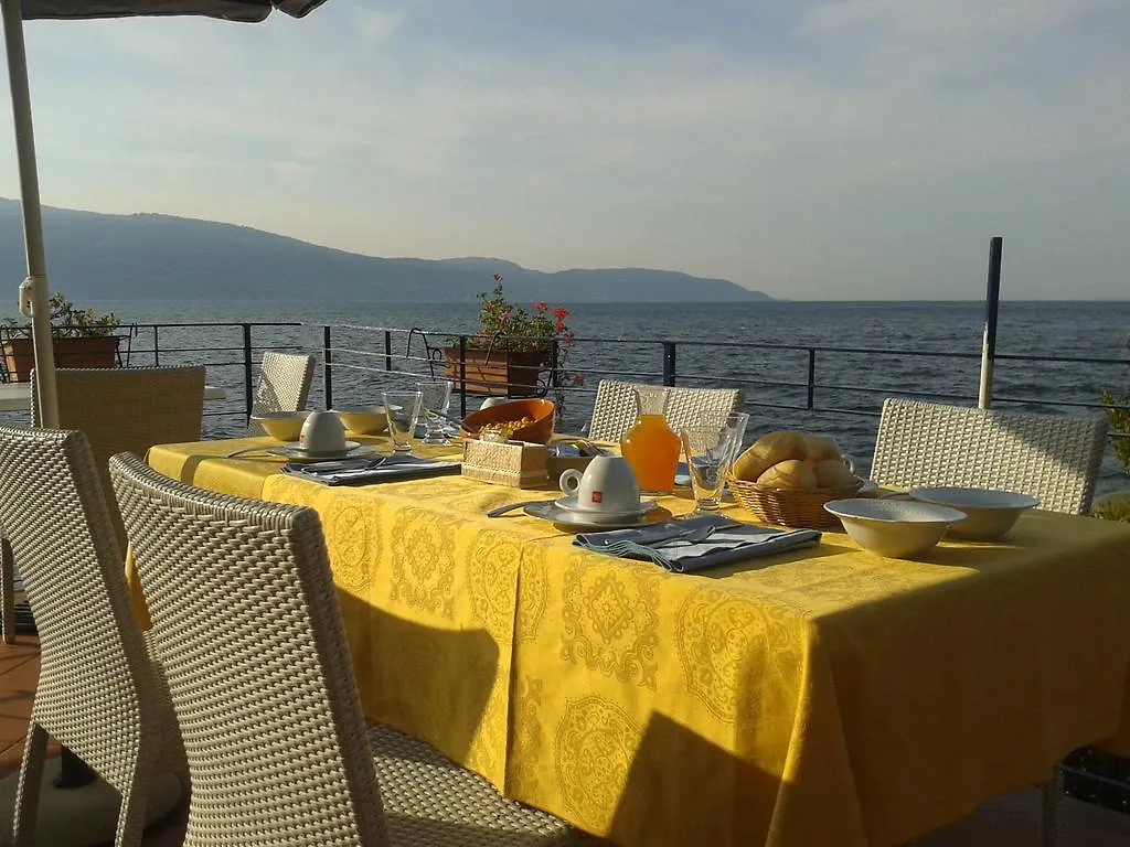 Villa Residence La Limonaia Gargnano Aparthotel